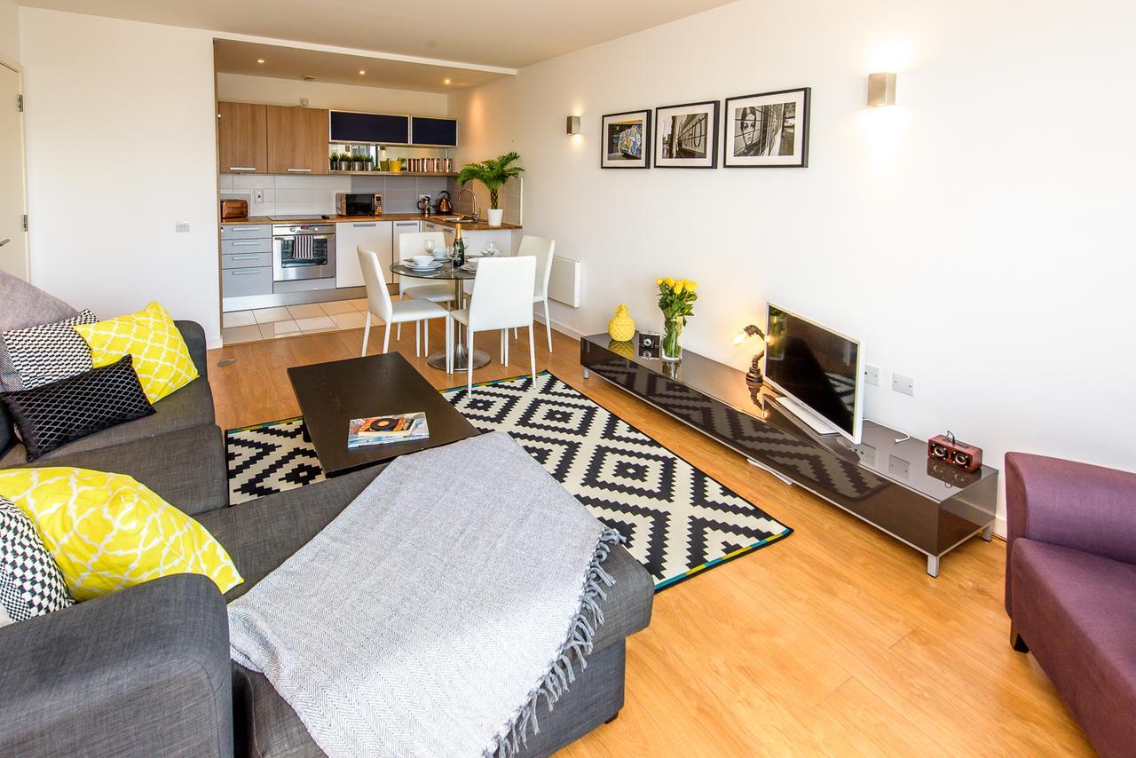 Approved Serviced Apartments Skyline Manchester Exteriör bild